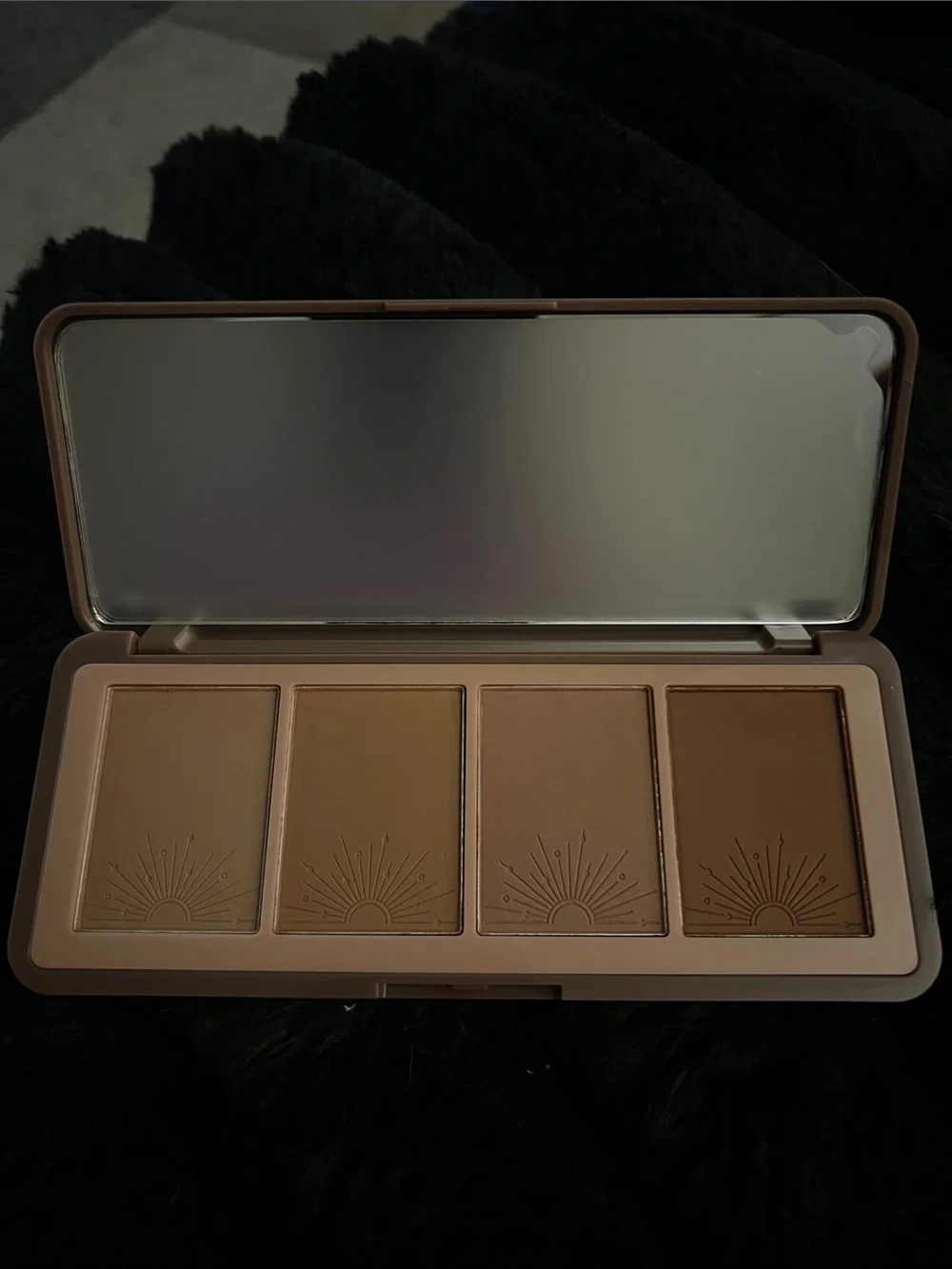 Hot Commodity Bronzer Palette — Warm Brown